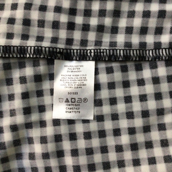 Ann Taylor Black and White Checkered Print Blouse &Button Cuffed Sleeves PM - Picture 8 of 8